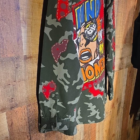 Edgy Upcycled Camo Jacket with Graphic Design - Picture 5 of 10